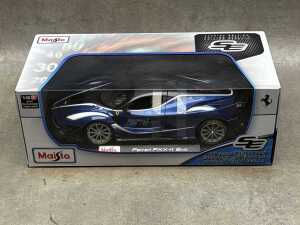 Four Maisto special edition 1:18 scale die-cast - 5