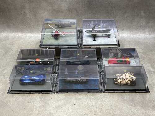 Collection of mostly Batman collectables
