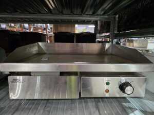 Nisbets Essentials DA397-A commercial conveyor toaster - 2