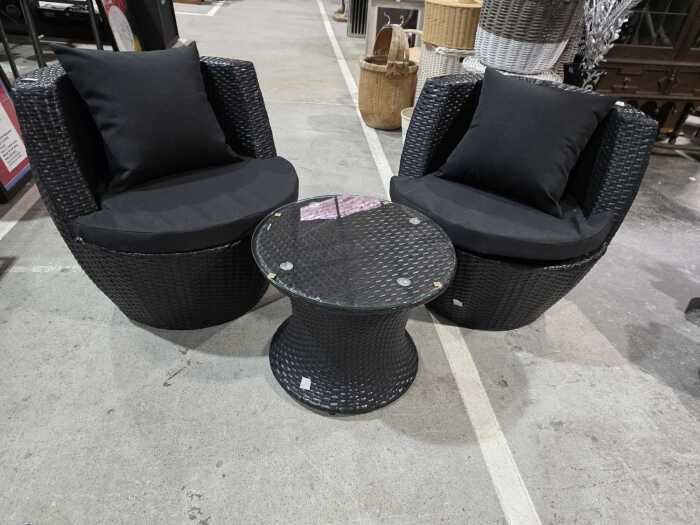Three-piece outdoor setting