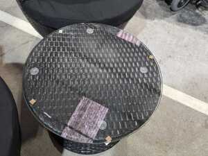 Three-piece outdoor setting - 3