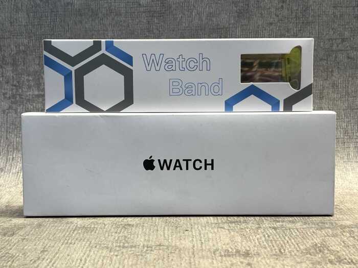 Apple Watch SE (Gen 2) 44mm & watch band