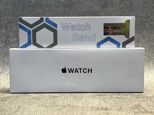 Apple Watch SE (Gen 2) 44mm & watch band