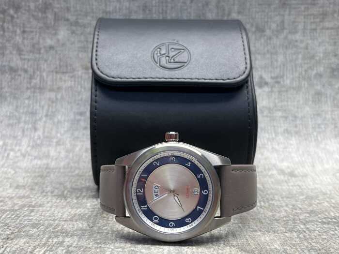 Hz wrist watch