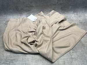 Three Lounge clothing pieces - 7