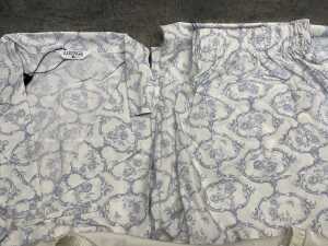 Three Lounge clothing pieces - 2