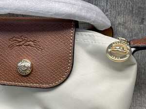 Designer-style pouch - 3