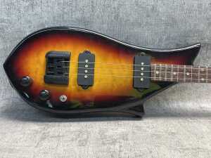 RalBar 3 string guitar - 2