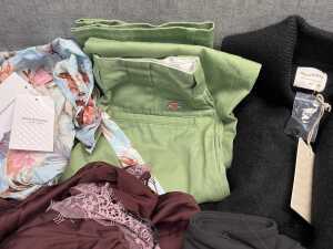 Group of Women's clothing size XS - 3