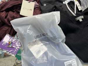 Group of Women's clothing size XS - 4