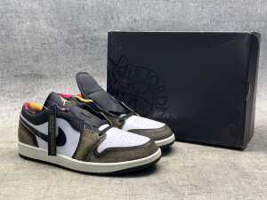 Air Jordan 1 Low SE size US 13 Men's