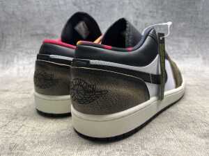 Air Jordan 1 Low SE size US 13 Men's - 4