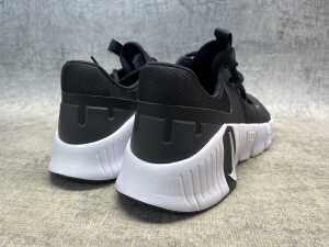 Nike Free Metcon 5 size US 12.5 Men's - 4