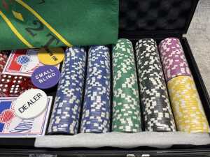 Poker set in case - 3