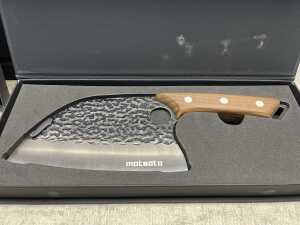 Group of knives & cutting boards - 4