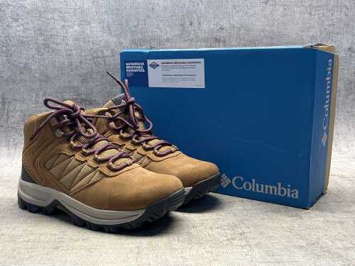 Columbia Transverse Suede Wide size US 7.5 Women's