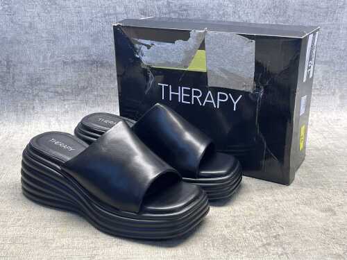Therapy Flaunt size 10