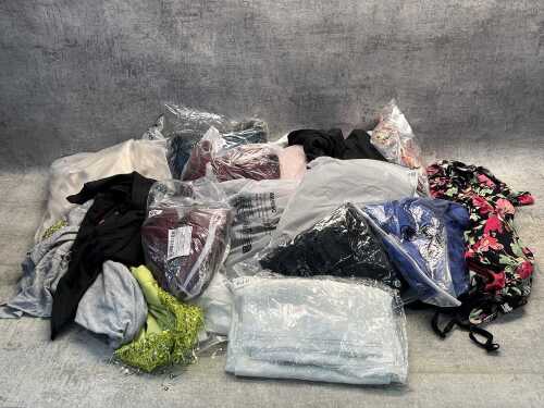 Group of assorted clothing & accessories