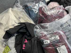 Group of assorted clothing & accessories - 3
