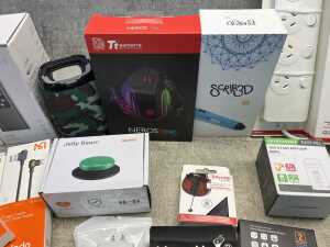 Group of tech - 3
