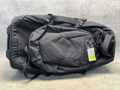 Mountain Warehouse Voyager rucksack wheelie 50L & 20L