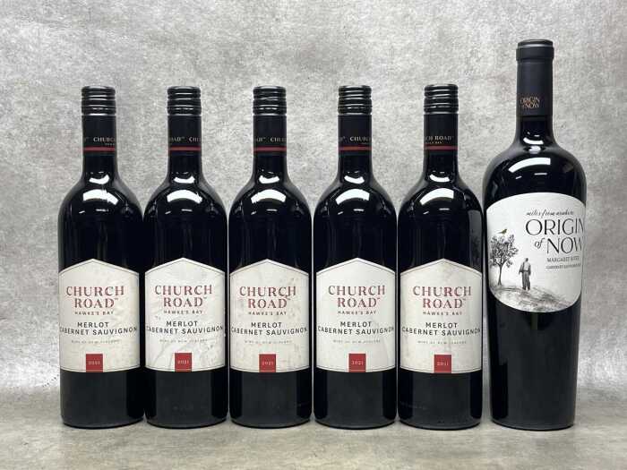 Mixed red wine, six bottles