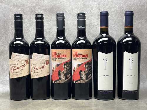 Mixed red wine, six bottles