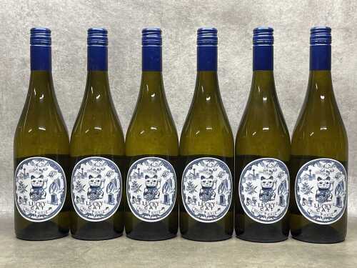 Lucky Cat Pinot Gris (2025), six bottles