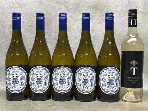 Mixed white wine, six bottles