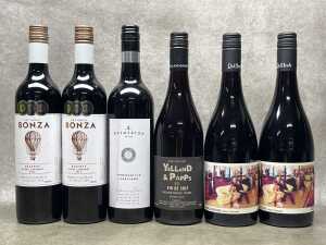 Mixed red wine, six bottles