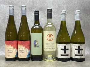 Mixed white wine, six bottles