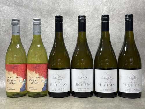 Mixed white wine, six bottles