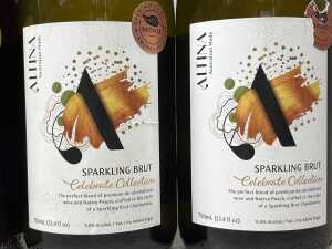 Alinta sparkling wines (0% ABV), six bottles - 4