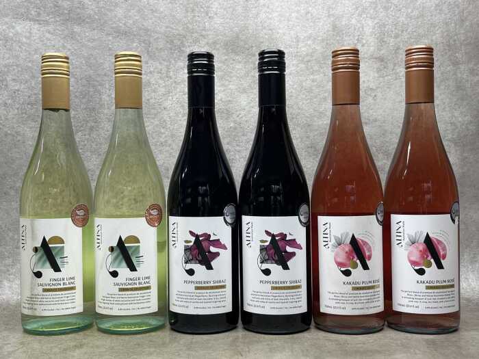 Alinta mixed wines (0% ABV), six bottles