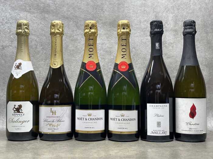 Mixed sparkling wine, six bottles