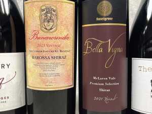 Mixed Shiraz, six bottles - 3