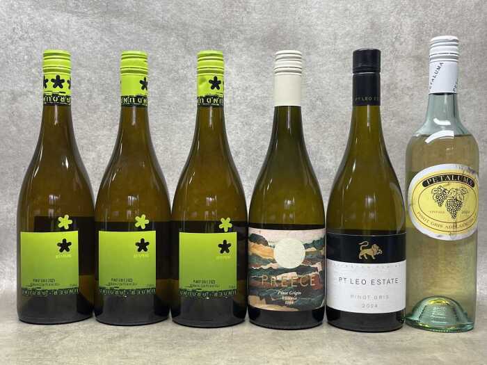 Mixed white wine, six bottles