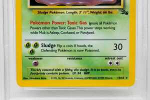 1999 Pok&eacute;mon Fossil Muk Holo #13, PSA 8 - 3