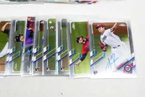 MLB trading cards - 4