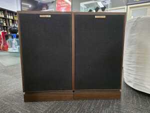 Pair of Klipsch KG4 floor-standing speakers