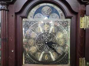 Mahogany longcase clock - 2
