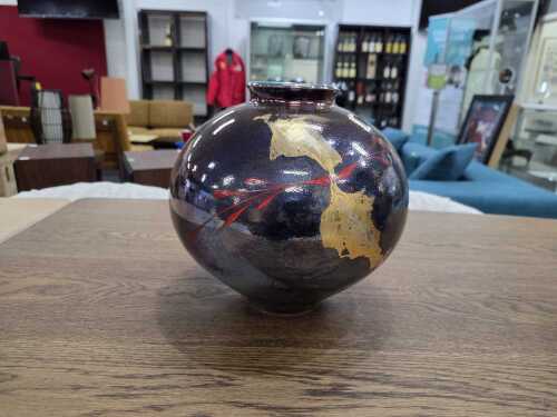 15 · Greg Daly ceramic lustre vase