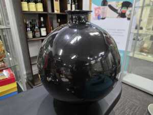 Black ceramic vase