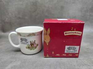 Four Royal Doulton 'Bunnykins' porcelain pieces, all in boxes - 7