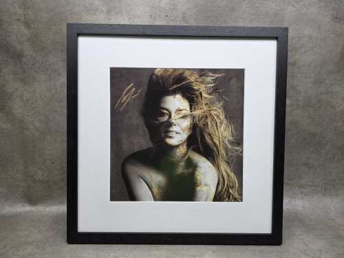 Shania Twain 'Queen of Me' framed art card