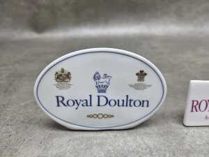 Four porcelain English porcelain dealer plaques - 3