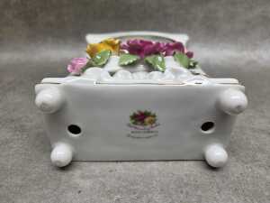 Royal Albert 'Old Country Roses' porcelain mantel clock, together with pair of trinket boxes - 7