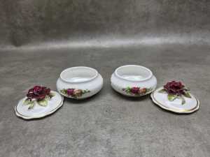 Royal Albert 'Old Country Roses' porcelain mantel clock, together with pair of trinket boxes - 9