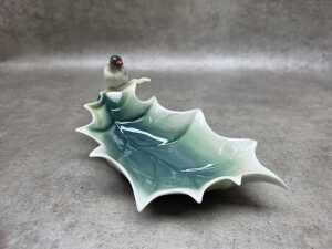 Two Franz porcelain Christmas items with chickadees - 3