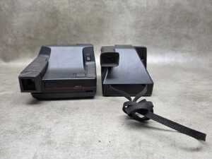 Two Polaroid instant cameras - 3